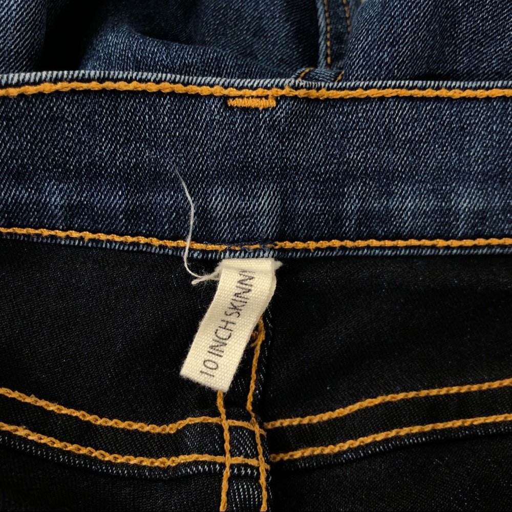 Rag & Bone Jean 10 Inch Skinny - Picture 4 of 7